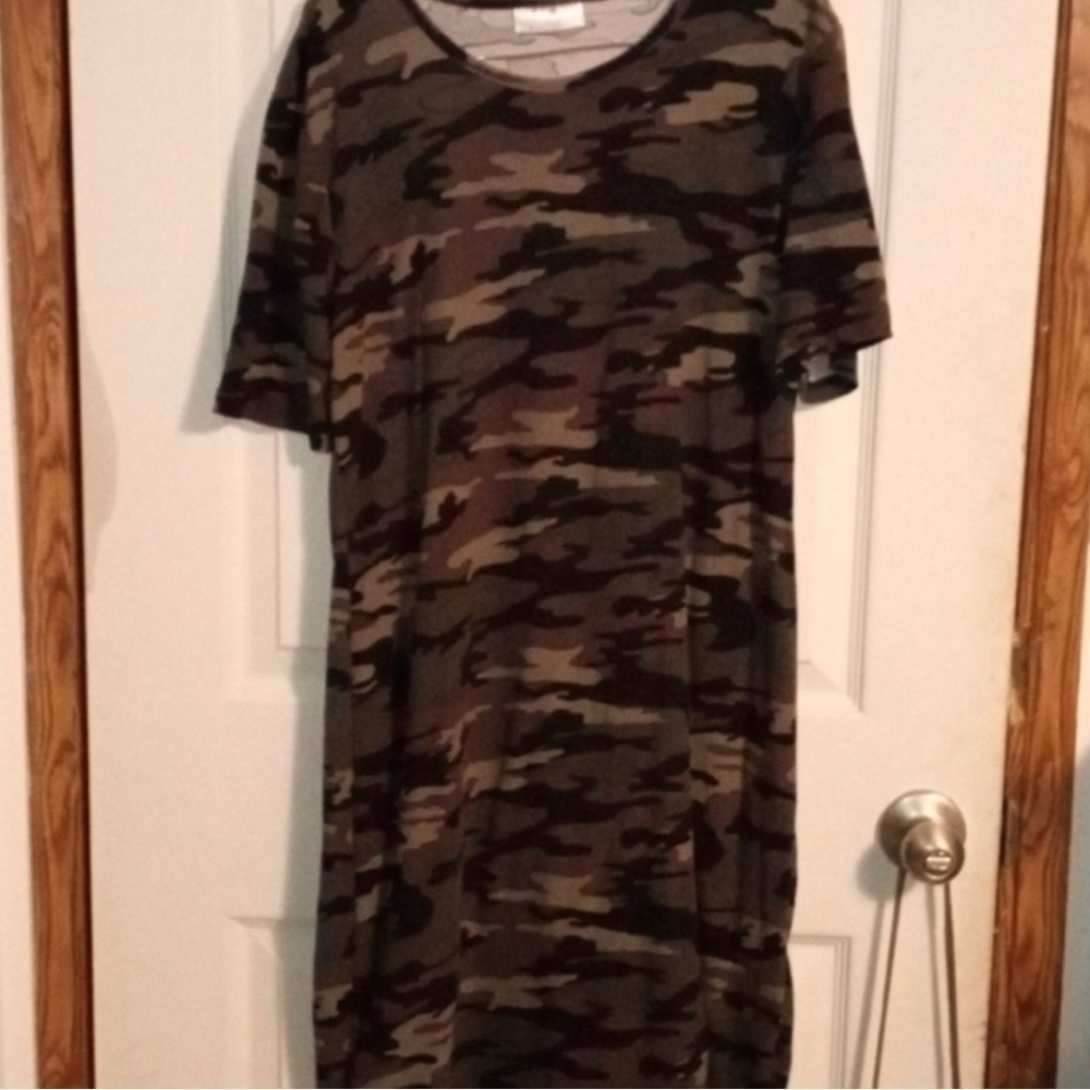 Bobbie Brooks Alined Camo T-shirt dress size medium